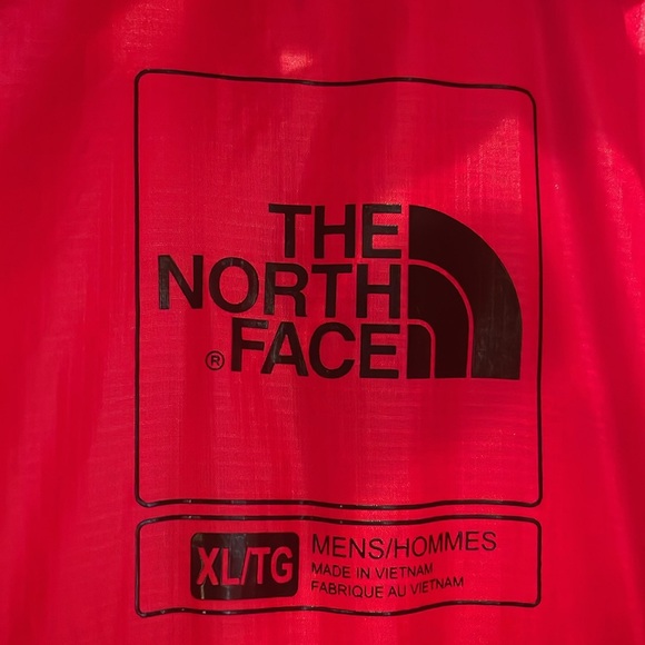 NWT Men’s The North Face Red Thermoball Jacket Sz XL - Picture 3 of 10